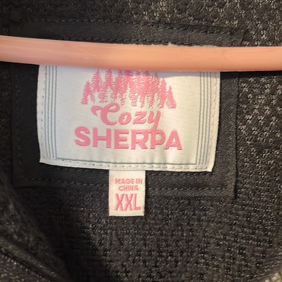 Cozy Sherpa half zip top - Picture 3 of 3